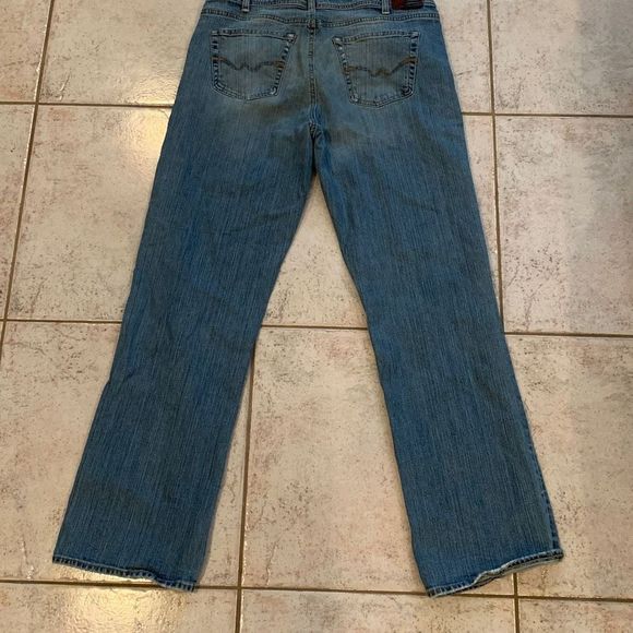 2 pairs AG denim jeans - Picture 11 of 16